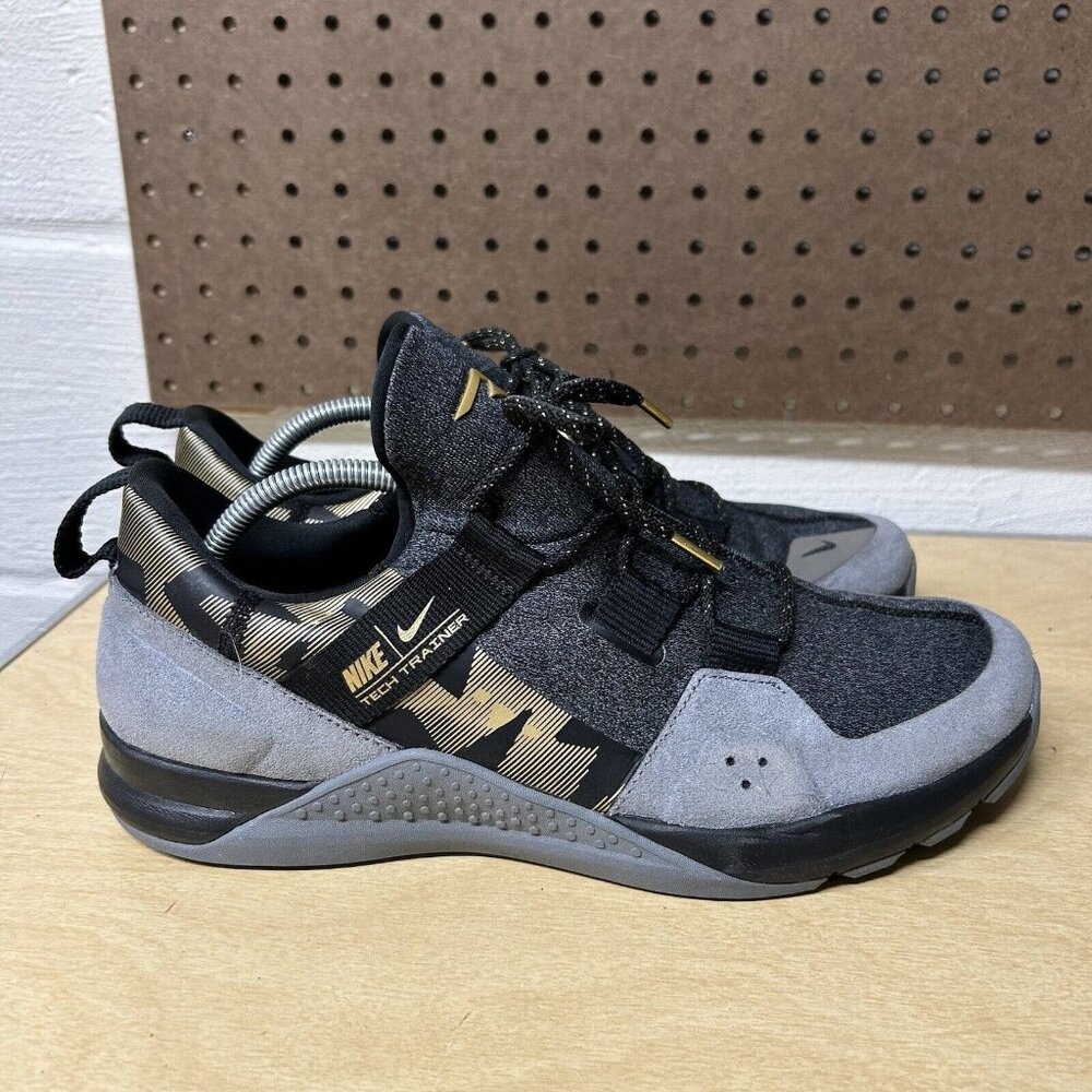 Nike Tech Trainer Russell Wilson AV6257-070 Men's Shoes Sneakers Size 11